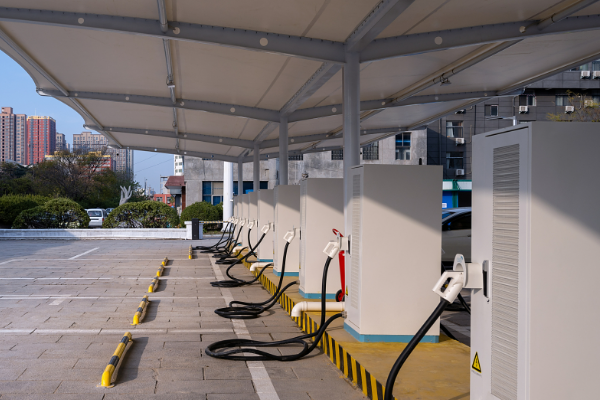 聚焦新国标：电动汽车充电站消防安全规范深度解读与解决方案